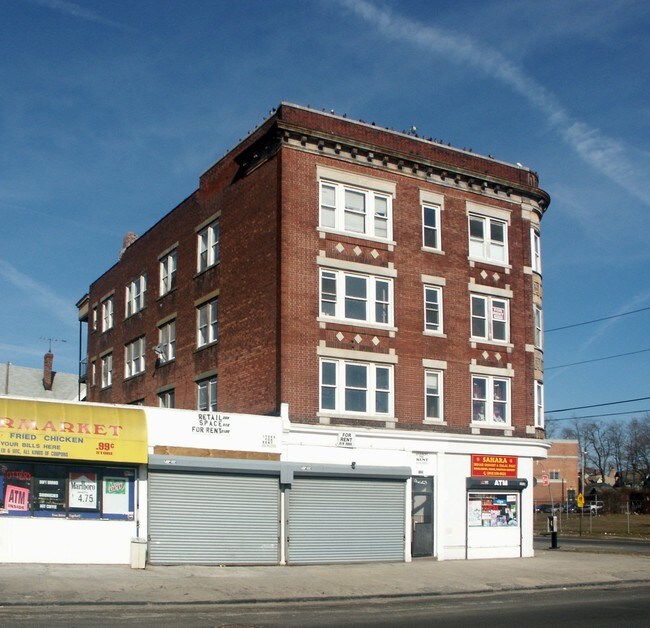 1218-1220 State St