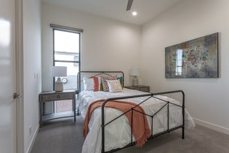Eclipse Luxury Apartments in Scottsdale, AZ - Building Photo - Interior Photo