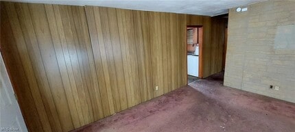 905 Clement St in Akron, OH - Building Photo - Building Photo