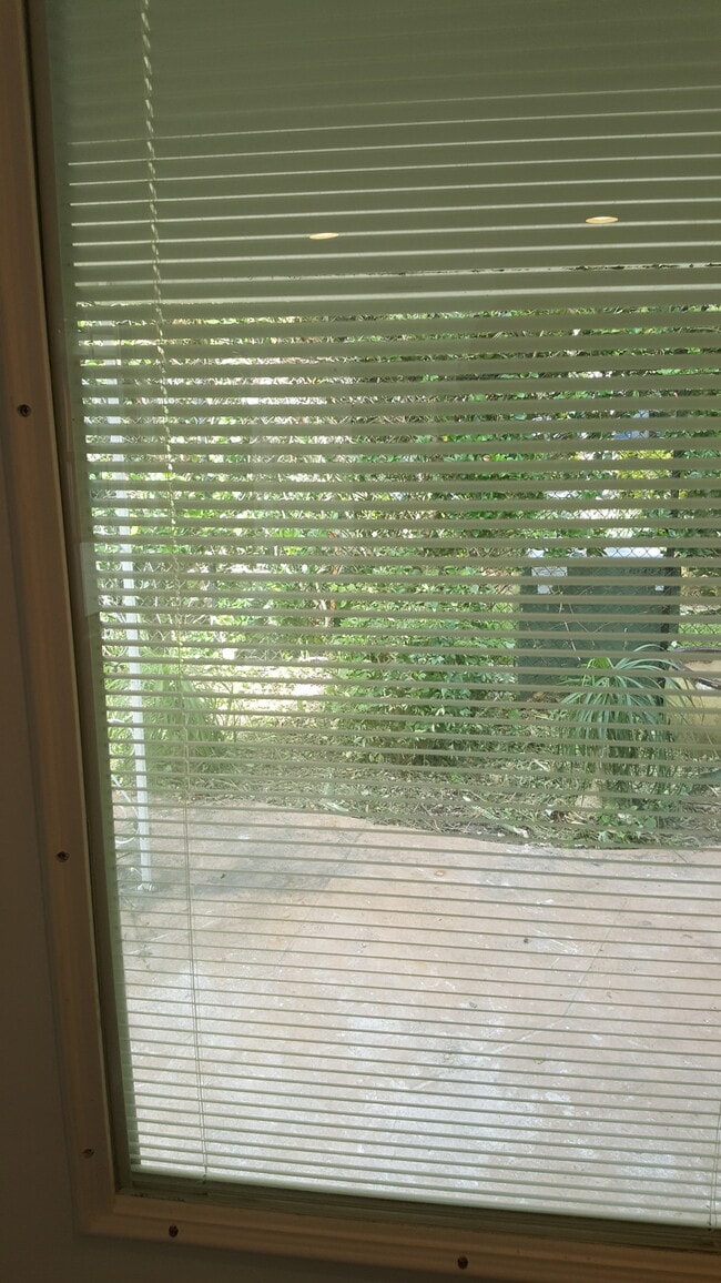 325 Kenilworth Blvd, Unit Studio