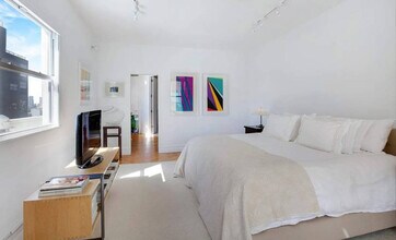 473 Broadway in New York, NY - Building Photo - Building Photo