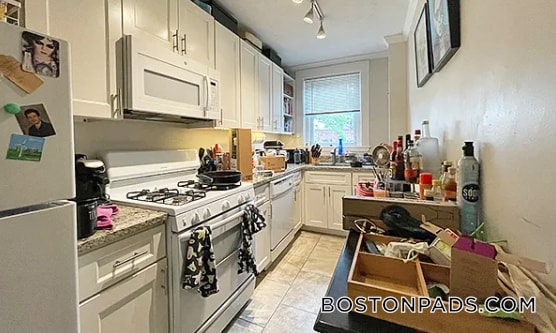 257 Washington St, Unit 3 in Salem, MA - Foto de edificio - Building Photo