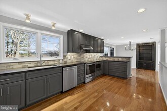 10486 Lord Fairfax Hwy in Boyce, VA - Building Photo - Building Photo