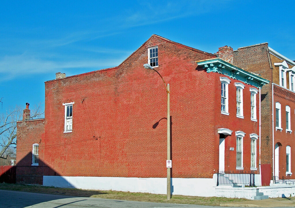 1227 Sullivan Ave in St. Louis, MO - Building Photo