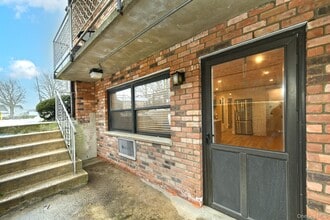 80 Lincoln Ave in Hempstead, NY - Building Photo - Building Photo