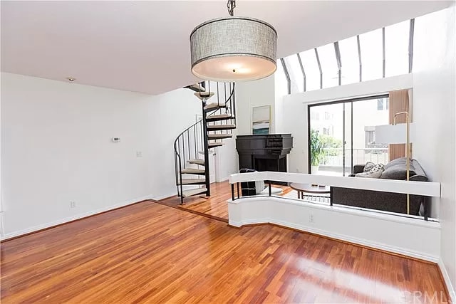 property at 1957 Temple Ave