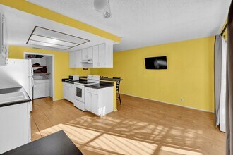 4189 Mississippi Ave in Las Vegas, NV - Building Photo - Building Photo