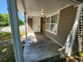 2354 N Pierce Ave in Springfield, MO - Foto de edificio - Building Photo