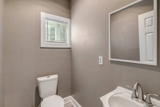 717 N Grant Ave in Indianapolis, IN - Foto de edificio - Building Photo