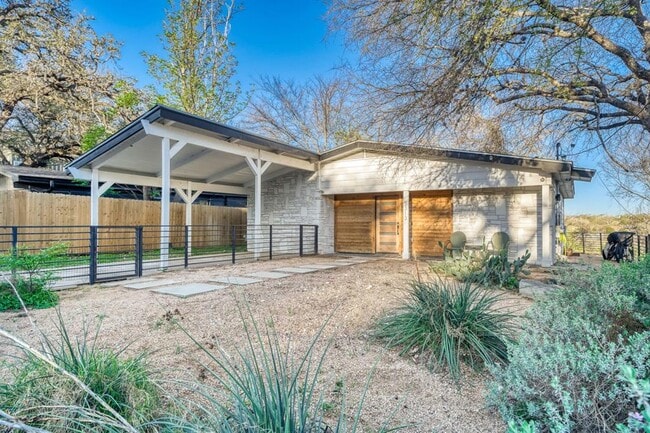 5313 Downs Dr in Austin, TX - Building Photo - Building Photo