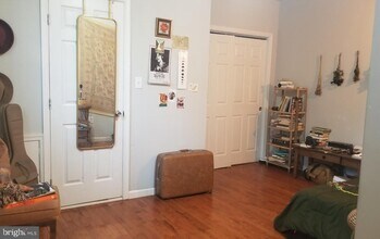 5301 Catharine St-Unit -2R in Philadelphia, PA - Building Photo - Building Photo