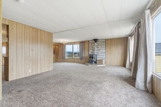 8202 E Elk to Hwy Rd in Elk, WA - Building Photo - Building Photo