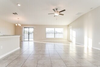12623 Lemon Pepper Dr in Riverview, FL - Building Photo - Building Photo