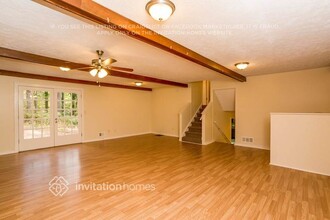 3258 Village Glen Dr SW in Snellville, GA - Building Photo - Building Photo