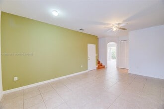 12842 SW 135th St in Miami, FL - Building Photo - Building Photo