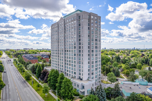 The Windsor in Toronto, ON - Building Photo - Building Photo