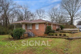 330 Harlem Ave in Hueytown, AL - Building Photo