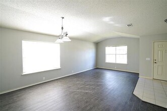 2204 Eagle Mountain Dr in Little Elm, TX - Building Photo - Building Photo
