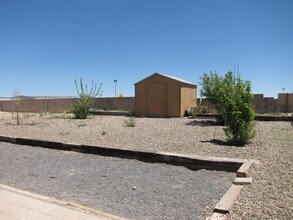 402 Cam Andres in Moriarty, NM - Building Photo - Building Photo