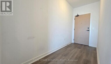 36 Zorra St in Toronto, ON - Building Photo - Building Photo