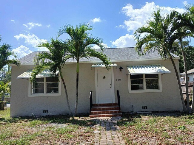 5815 Garden Ave in West Palm Beach, FL - Building Photo - Building Photo