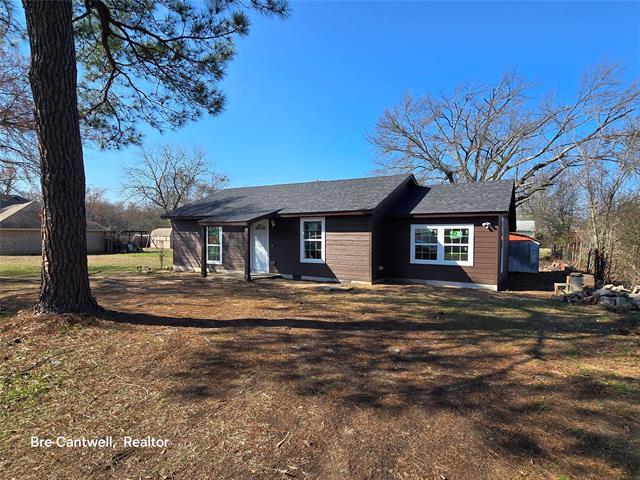 215 Anchor Ln in Gun Barrel City, TX - Building Photo