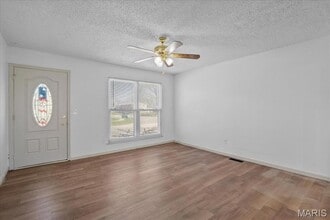 807 Estate Dr in O'Fallon, IL - Building Photo - Building Photo