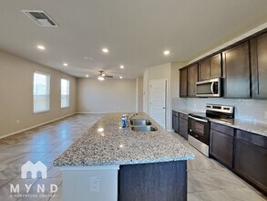 10118 Agave Azul in San Antonio, TX - Foto de edificio - Building Photo