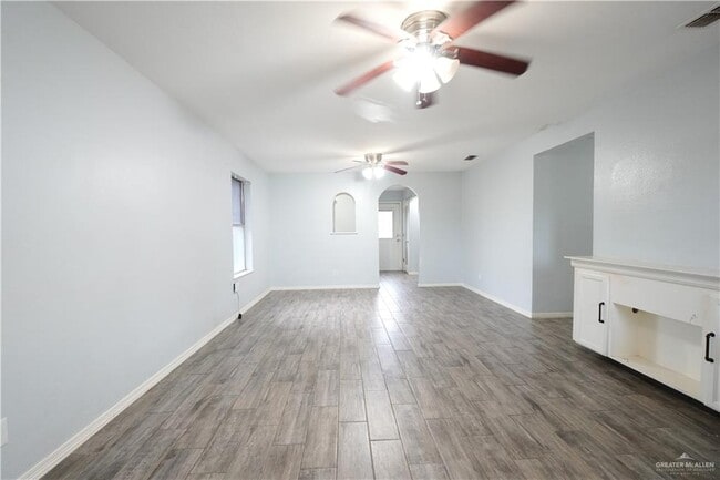 4014 Aggassi Dr in Weslaco, TX - Building Photo - Building Photo