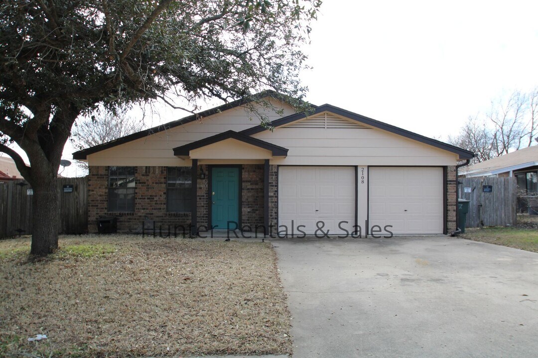 2108 Continental Dr in Killeen, TX - Building Photo