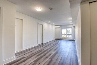 Manoir Côte Vertu in Montréal, QC - Building Photo - Building Photo