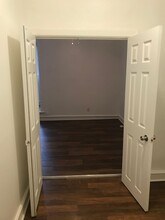 5818 Willows Ave in Philadelphia, PA - Foto de edificio - Building Photo