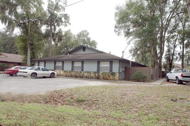 1770 SE 40th Street Rd in Ocala, FL - Foto de edificio - Building Photo