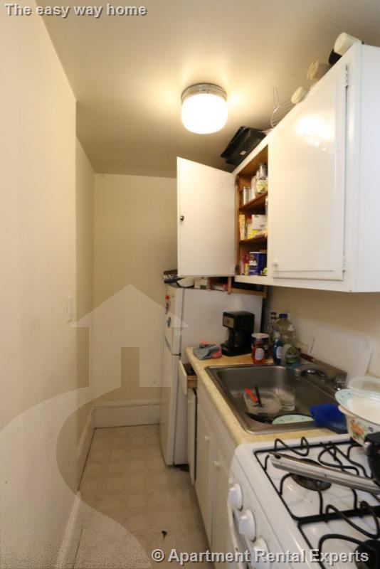 2 Ware St in Cambridge, MA - Building Photo - Building Photo