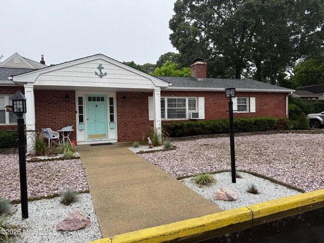 property at 821 Burnt Tavern Rd