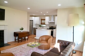 4448 6th Ave S in Birmingham, AL - Foto de edificio - Building Photo