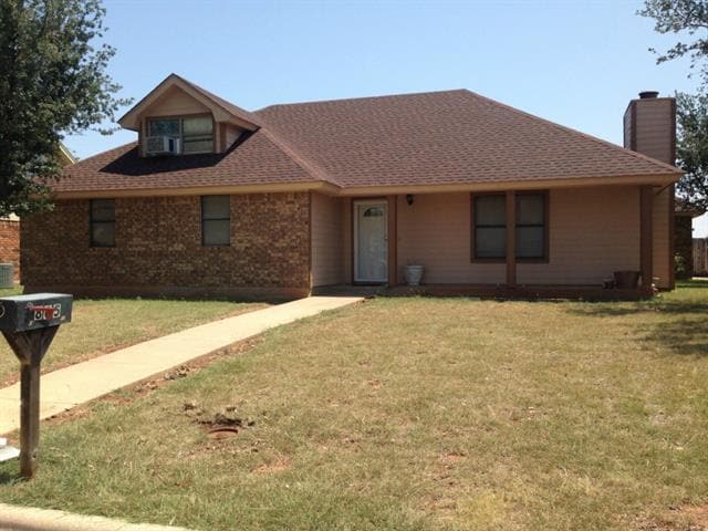 865 Chanticleers Ln in Abilene, TX - Building Photo