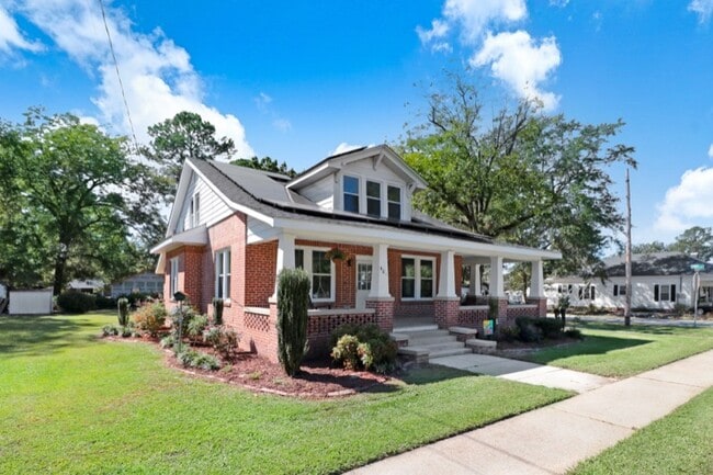 property at 401 E 2nd St