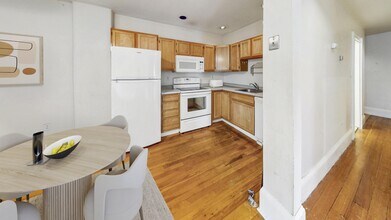 1536 Tremont St, Unit 1538-2R in Boston, MA - Building Photo - Building Photo