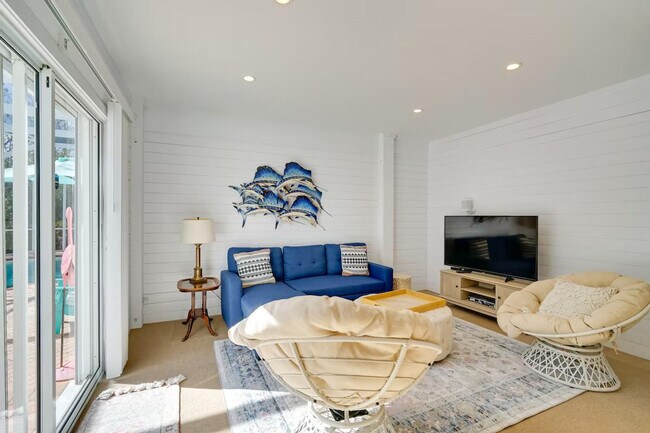 4563 Brainard Bayou Rd in Sanibel, FL - Building Photo - Building Photo