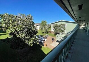 66 Easthampton C in West Palm Beach, FL - Building Photo - Building Photo