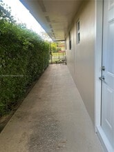 9945 SW 164th Terrace in Miami, FL - Building Photo - Building Photo
