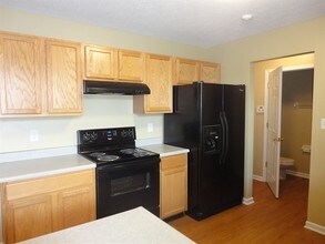 8102 Lois Ln in Liberty Township, OH - Building Photo - Building Photo