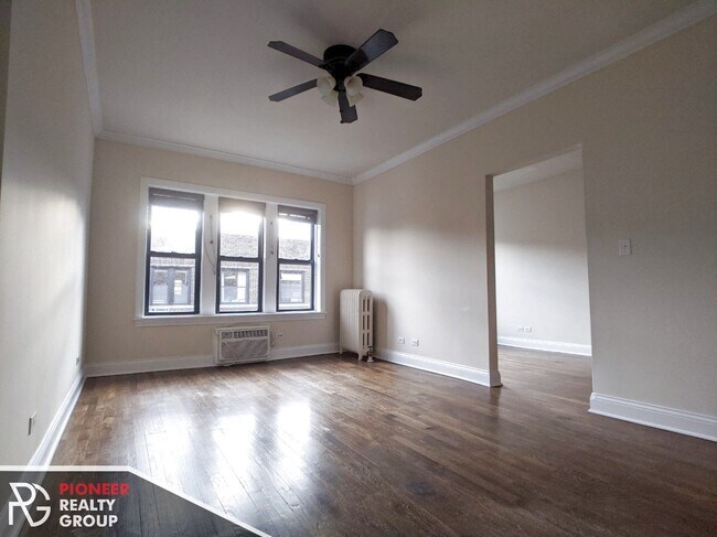 736 W Addison St, Unit 740-N3