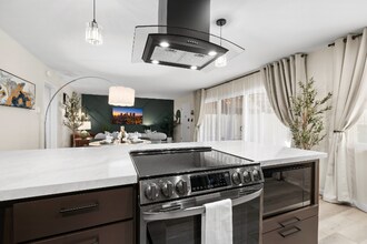 2940 W Carson St in Torrance, CA - Foto de edificio - Building Photo