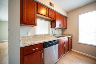 970 Quay Ave in Grandview Heights, OH - Building Photo