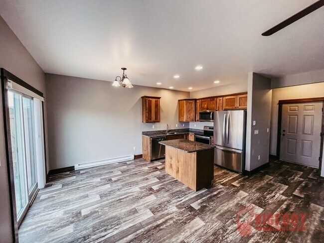 7564 Roughsawn Dr-Unit -D in Helena, MT - Foto de edificio - Building Photo