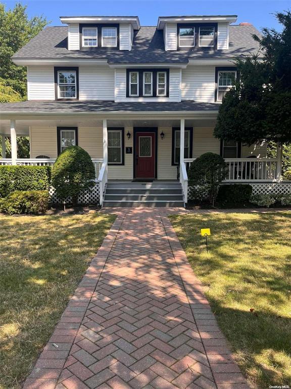 property at 5 Maplewood Rd