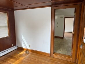 192 Spring St in Bridgewater, MA - Building Photo - Building Photo