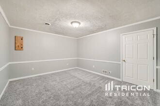 8015 Victoria Ln in Cumming, GA - Building Photo - Building Photo